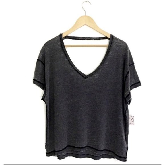 Free People All Mine Tee Black Low Back V Neck Med. NWT - Picture 2 of 5